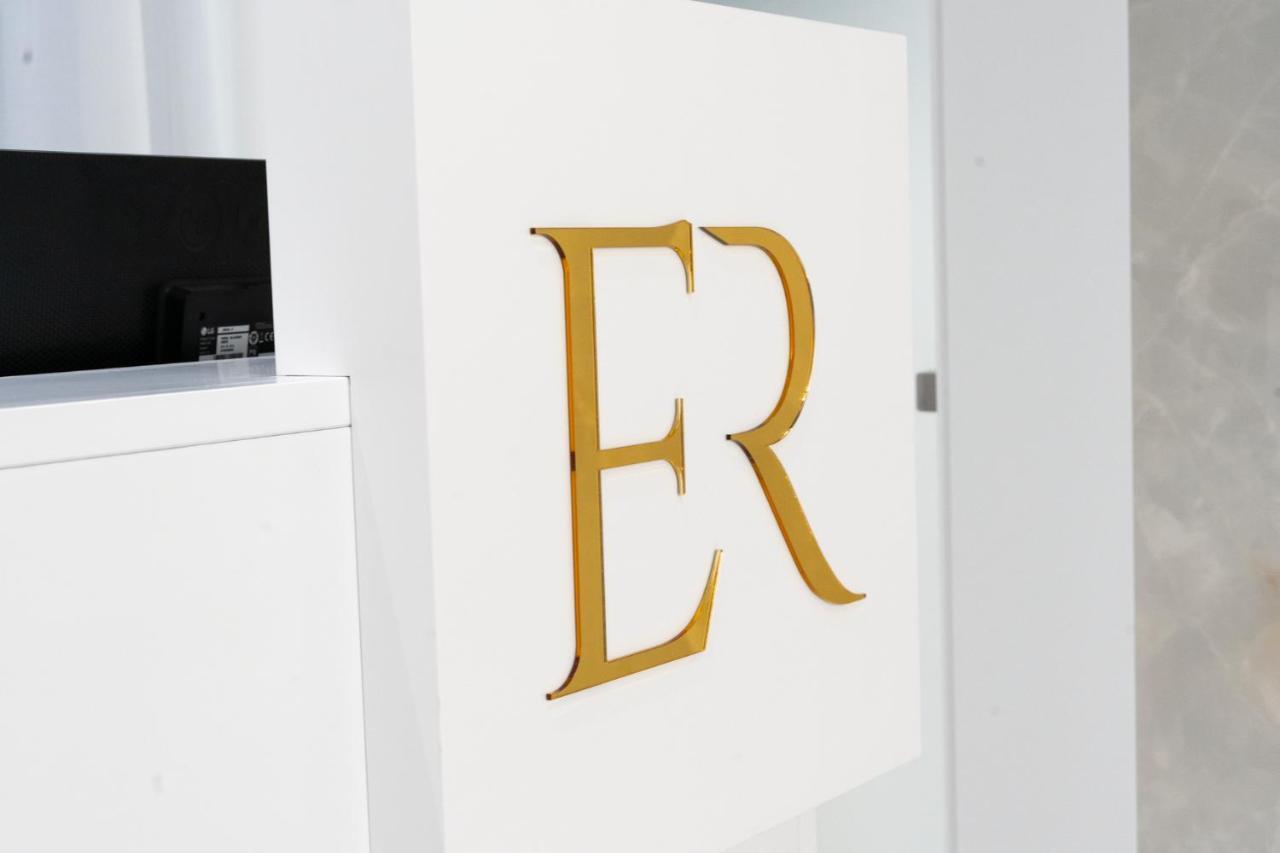 élite Bed & Breakfast *